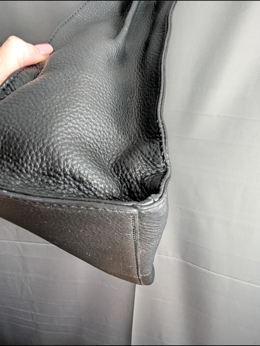 Vince Camuto Litzy Black Pebbled Leather Tote Bag Whipstitch Trim Large